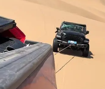 车辆沙漠救援为什么选择用电动绞盘